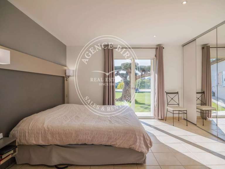 Villa Sainte-Maxime - 3 chambres - 238m²