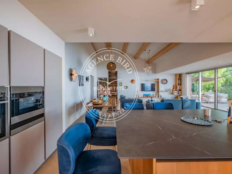 Villa with Sea view Sainte-Maxime - 5 bedrooms - 260m²