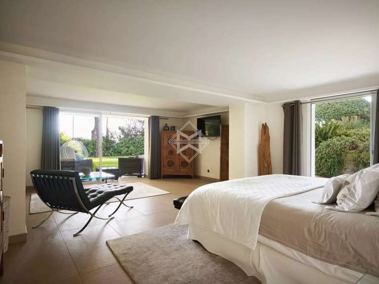 Villa Sainte-Maxime - 15 chambres - 1000m²