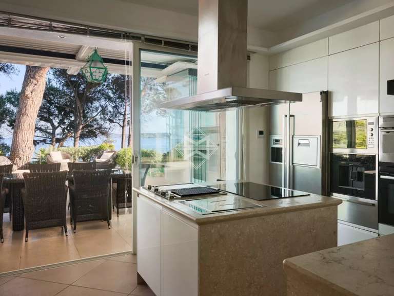 Villa Sainte-Maxime - 15 chambres - 1000m²