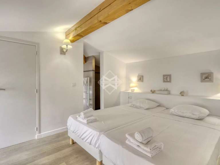 Villa with Sea view Sainte-Maxime - 4 bedrooms - 177m²