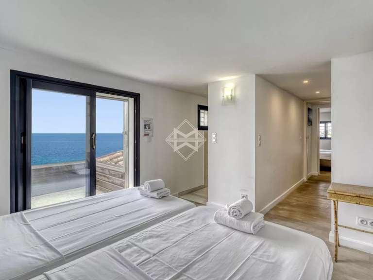 Villa with Sea view Sainte-Maxime - 4 bedrooms - 177m²