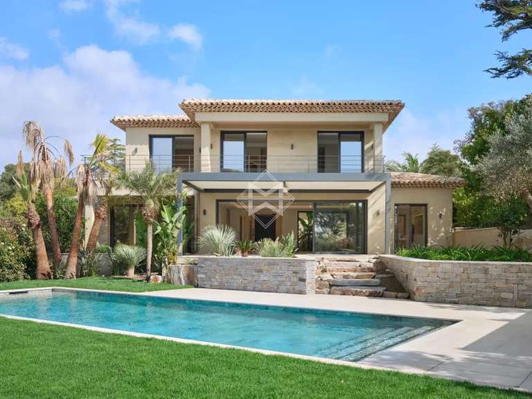 Villa with Sea view Sainte-Maxime - 5 bedrooms - 569m²