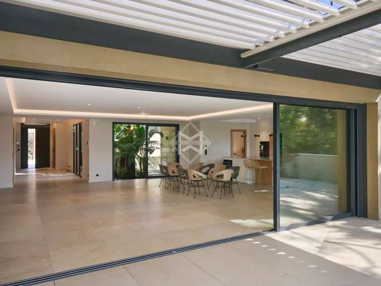 Villa with Sea view Sainte-Maxime - 5 bedrooms - 569m²