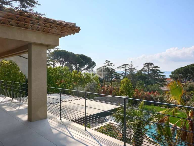 Villa with Sea view Sainte-Maxime - 5 bedrooms - 569m²