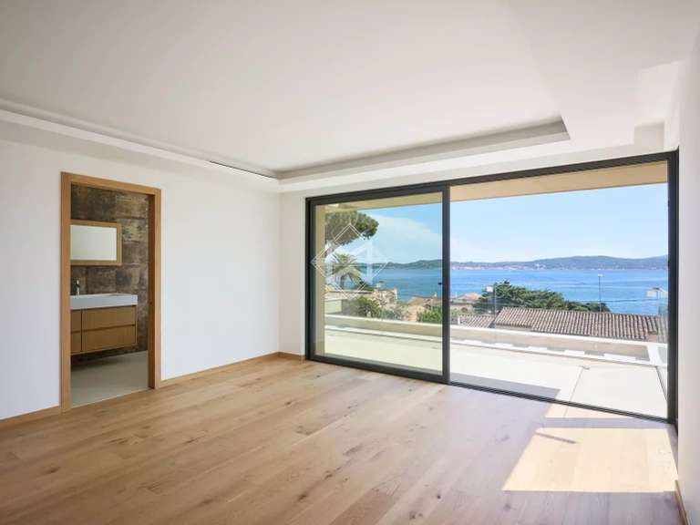 Villa Sainte-Maxime - 4 bedrooms - 288m²