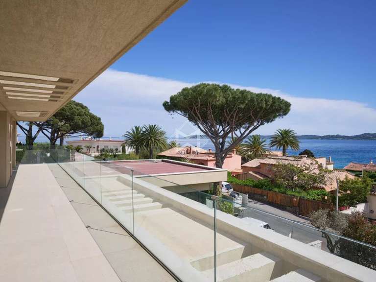 Villa Sainte-Maxime - 4 bedrooms - 288m²