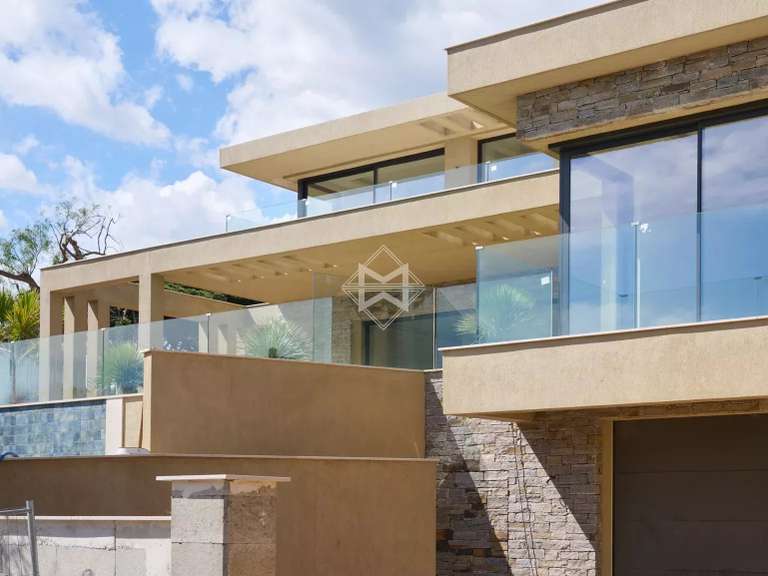 Villa Sainte-Maxime - 4 bedrooms - 288m²