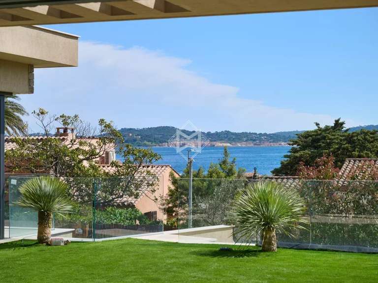 Villa Sainte-Maxime - 4 bedrooms - 288m²