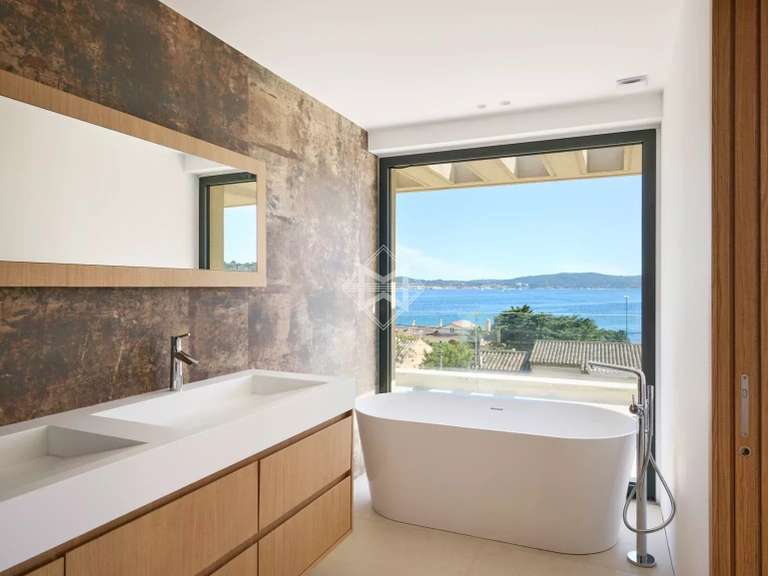 Villa Sainte-Maxime - 4 bedrooms - 288m²