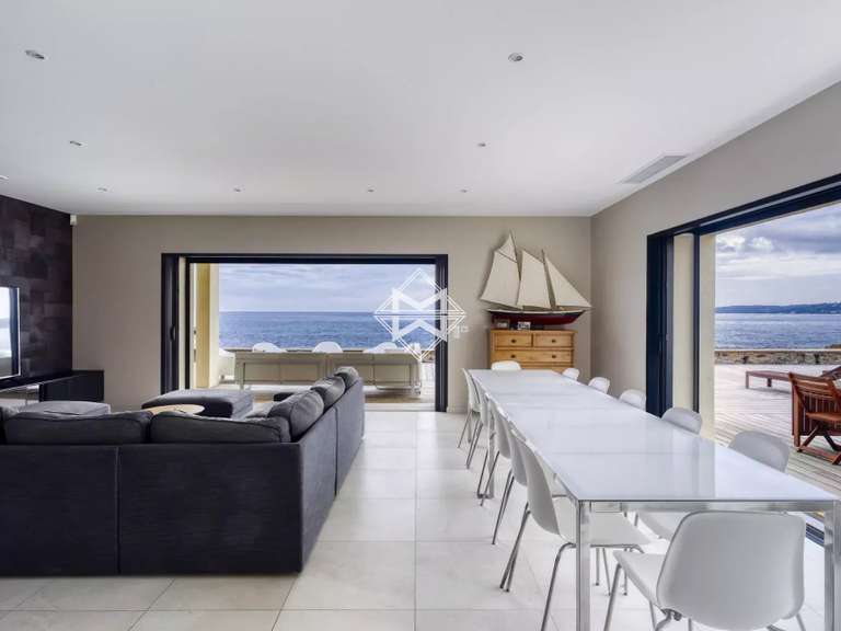 Villa with Sea view Sainte-Maxime - 6 bedrooms - 230m²