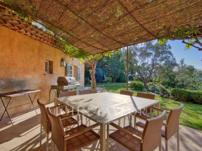 Villa Sainte-Maxime - 7 bedrooms - 340m²