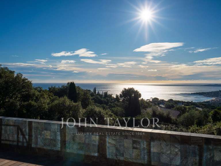 Villa Sainte-Maxime - 5 chambres - 350m²