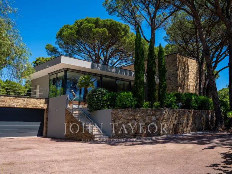Villa Sainte-Maxime - 5 chambres - 290m²