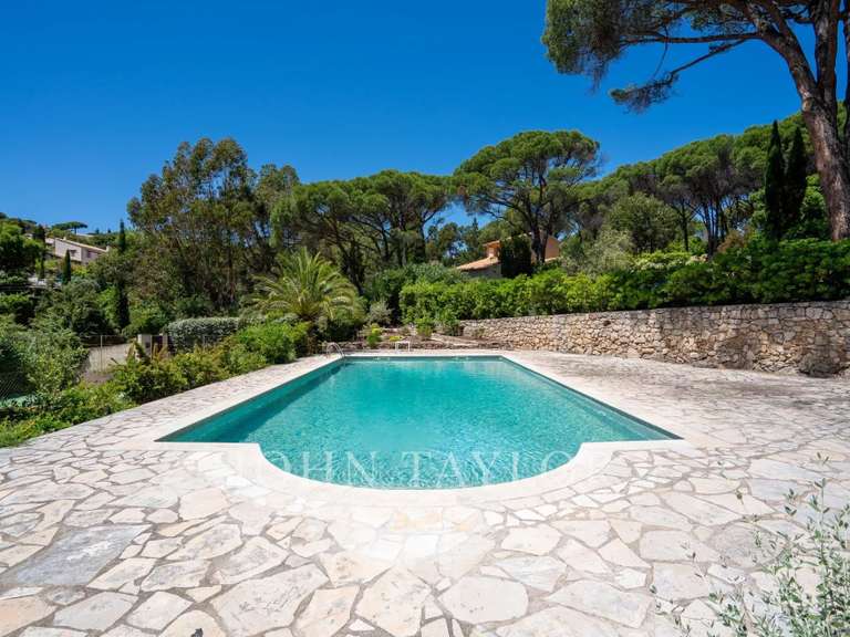 Villa Sainte-Maxime - 5 chambres - 290m²