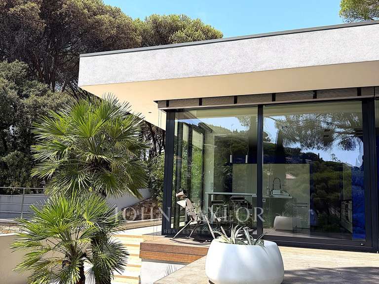 Villa Sainte-Maxime - 5 chambres - 290m²