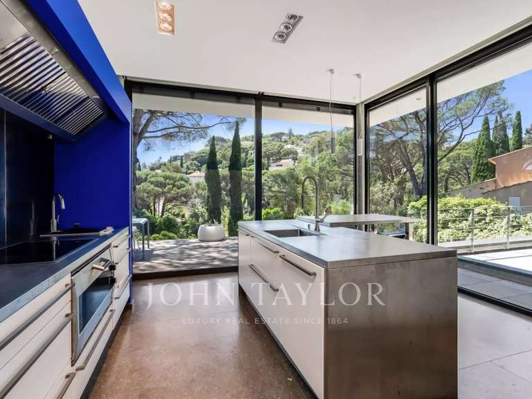 Villa Sainte-Maxime - 5 chambres - 290m²