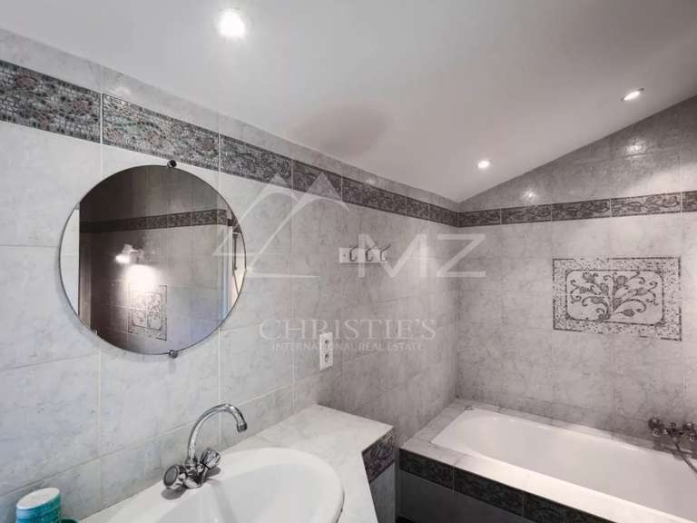 Villa Sainte-Maxime - 7 chambres - 246m²