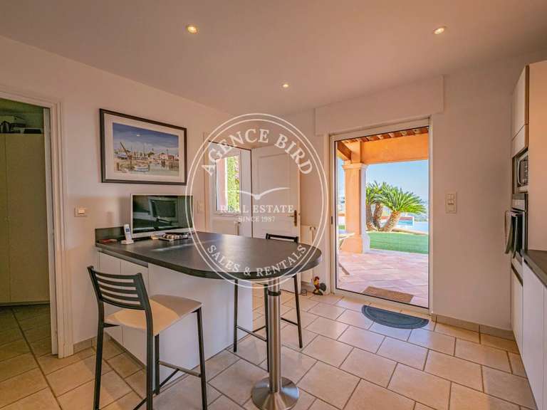 Villa with Sea view Sainte-Maxime - 5 bedrooms - 247m²