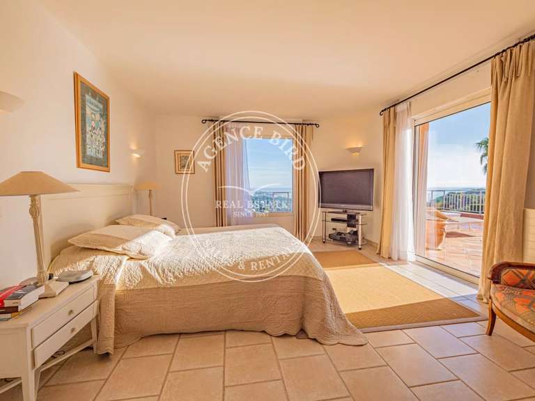 Villa with Sea view Sainte-Maxime - 5 bedrooms - 247m²