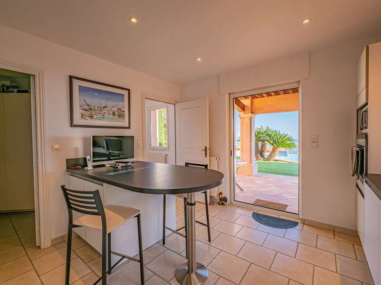 Villa avec Vue sur mer Sainte-Maxime - 5 chambres - 247m²