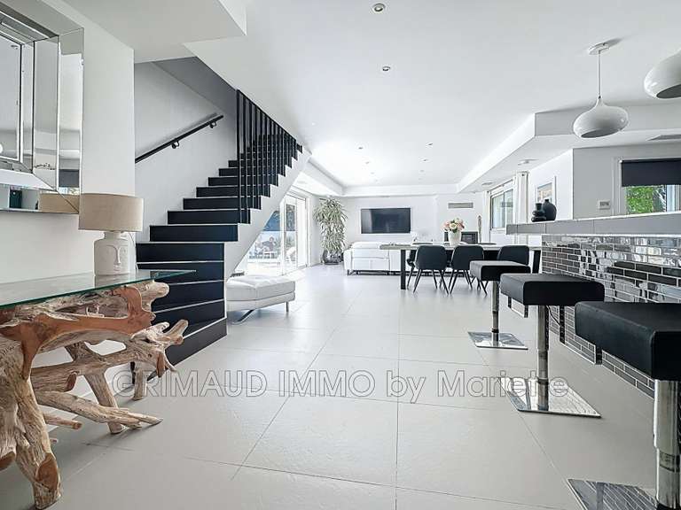 Villa Sainte-Maxime - 4 chambres - 147m²