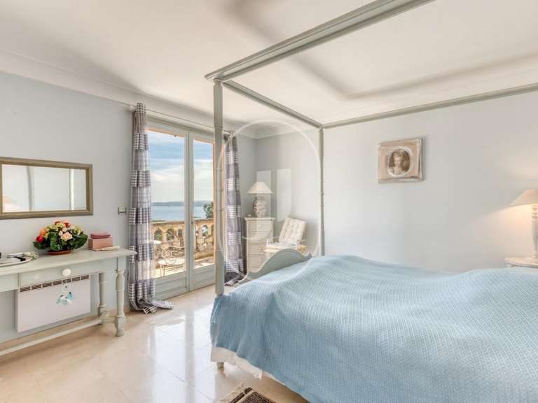 Villa with Sea view Sainte-Maxime - 6 bedrooms - 375m²