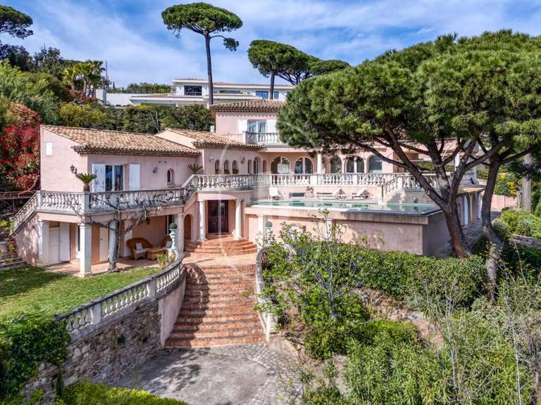Villa with Sea view Sainte-Maxime - 6 bedrooms - 375m²