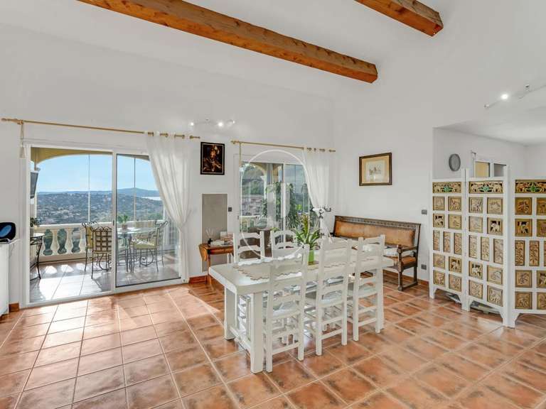 Villa Sainte-Maxime - 4 bedrooms - 207m²