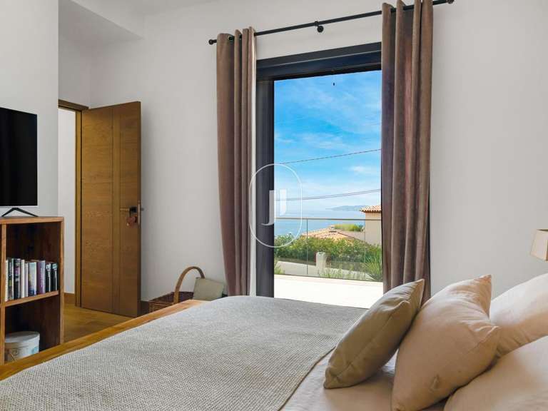 Villa with Sea view Sainte-Maxime - 4 bedrooms - 180m²