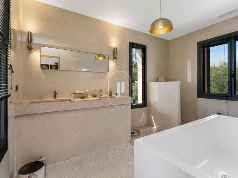 Villa with Sea view Sainte-Maxime - 4 bedrooms - 180m²