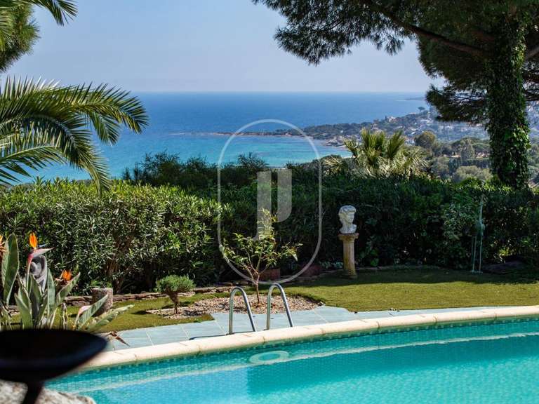 Villa with Sea view Sainte-Maxime - 7 bedrooms - 350m²