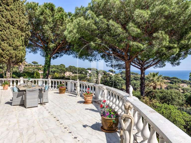 Villa with Sea view Sainte-Maxime - 7 bedrooms - 350m²