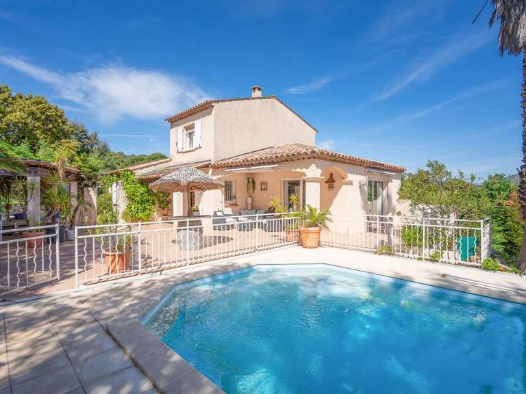 Villa Sainte-Maxime - 5 chambres - 156m²