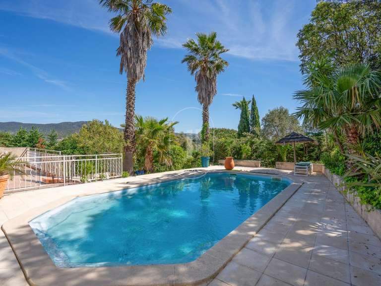 Villa Sainte-Maxime - 5 chambres - 156m²