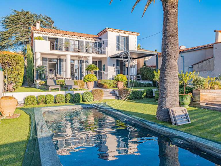 Villa avec Vue sur mer Sainte-Maxime - 180m²