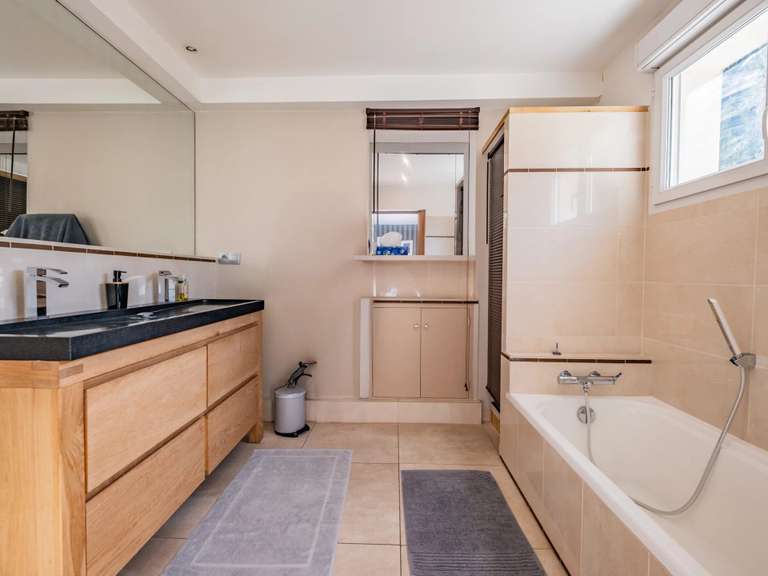 Villa avec Vue sur mer Sainte-Maxime - 5 chambres - 241m²