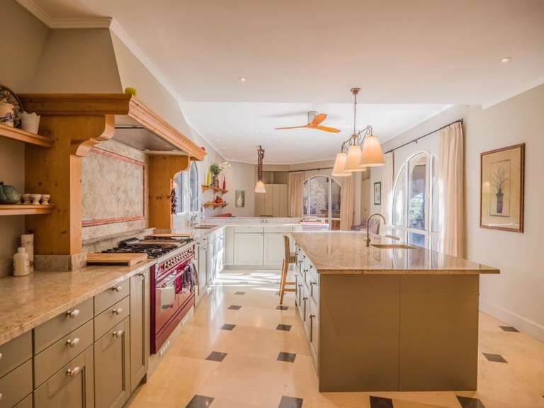 Villa Sainte-Maxime - 8 chambres - 1000m²