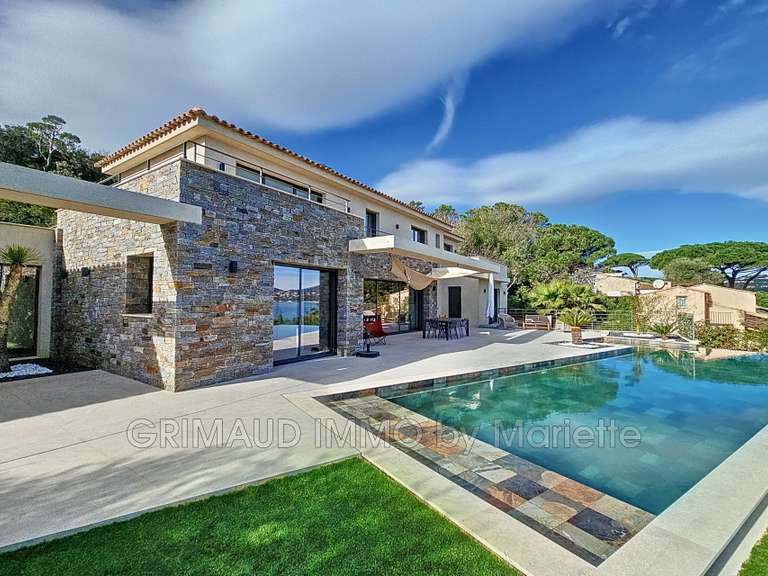 Villa Sainte-Maxime - 5 chambres - 280m²