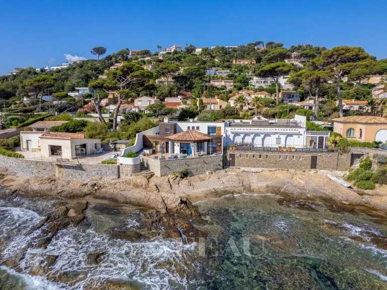 Villa with Sea view Sainte-Maxime - 4 bedrooms - 160m²