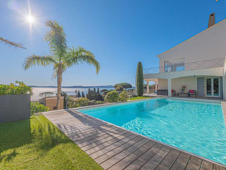 Villa with Sea view Sainte-Maxime - 6 bedrooms - 388m²