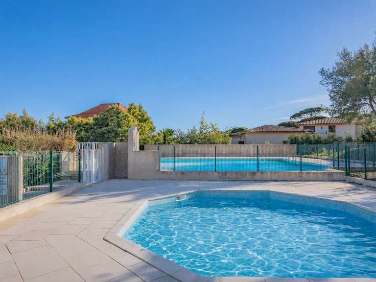 Villa Sainte-Maxime - 4 bedrooms - 106m²