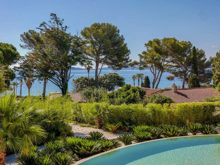Villa with Sea view Sainte-Maxime - 4 bedrooms - 180m²