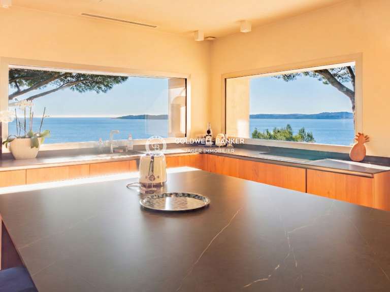 Villa with Sea view Sainte-Maxime - 5 bedrooms - 260m²