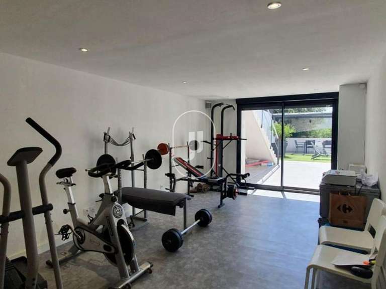 Villa Sainte-Maxime - 6 chambres - 270m²