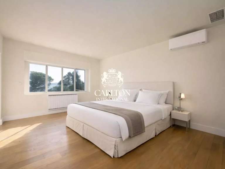 Villa with Sea view Sainte-Maxime - 10 bedrooms - 500m²