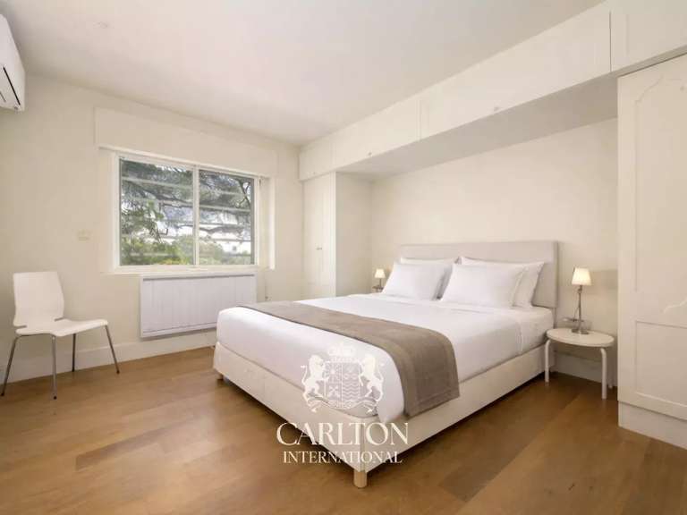 Villa with Sea view Sainte-Maxime - 10 bedrooms - 500m²