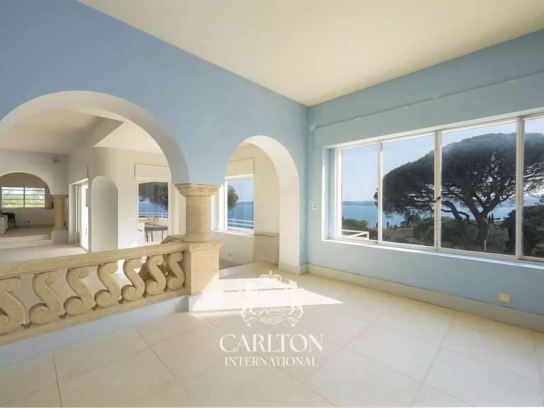 Villa with Sea view Sainte-Maxime - 10 bedrooms - 500m²
