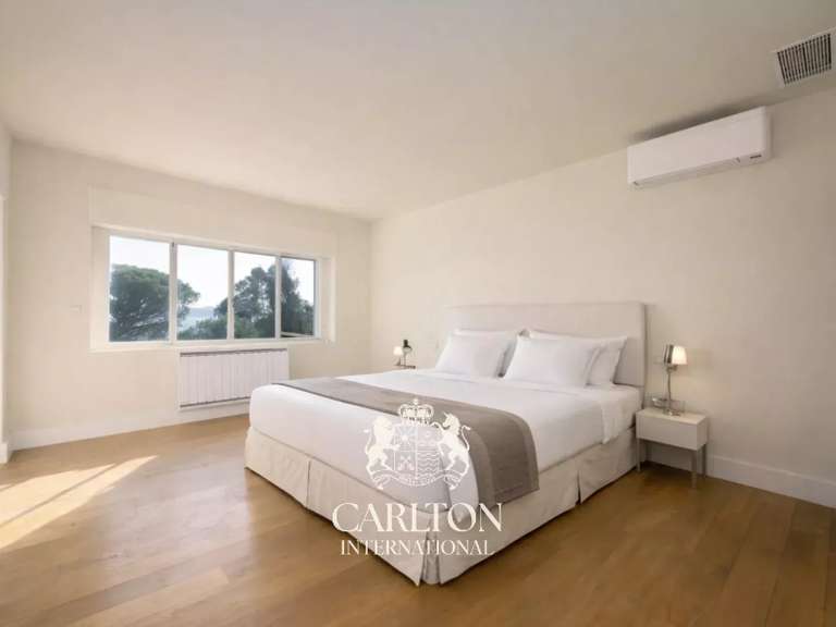 Villa with Sea view Sainte-Maxime - 10 bedrooms - 500m²