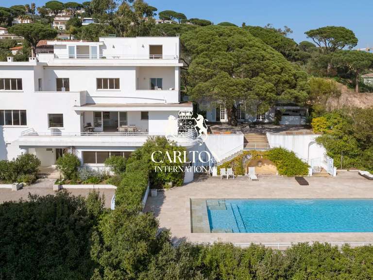 Villa with Sea view Sainte-Maxime - 10 bedrooms - 500m²